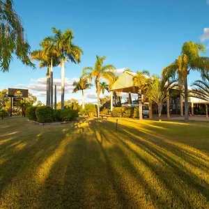 Albert Park Motor Inn-king Beds-pool-shaded Parking Motel Longreach